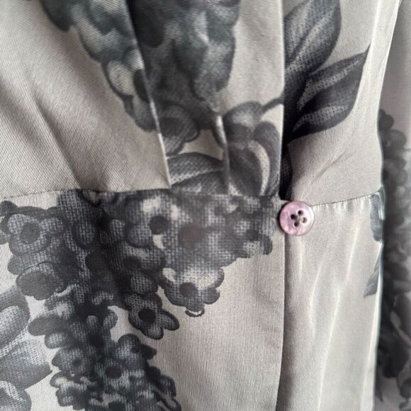 Dana Buchman Floral Silk Sheer Side Button Top Size 10 - Picture 3 of 10